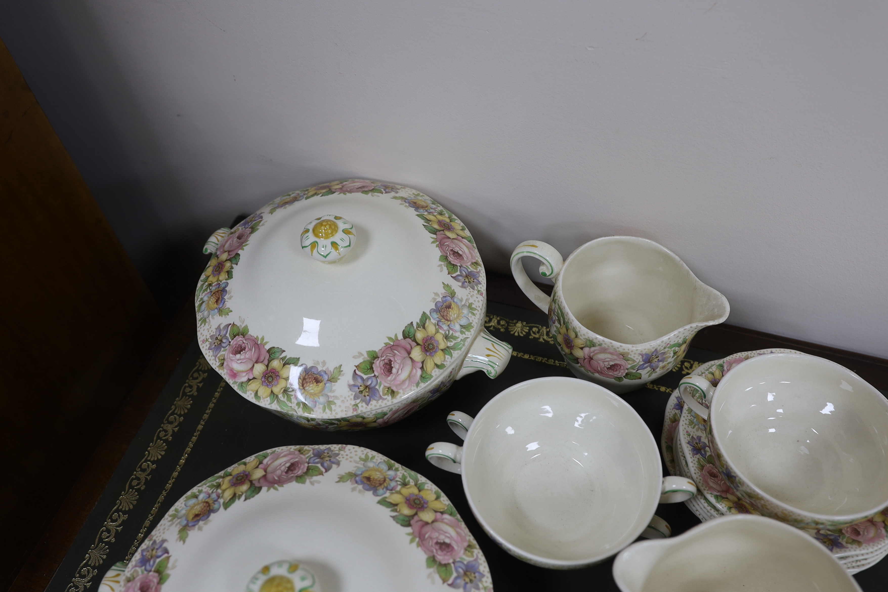 A Wedgwood & Co 'Newport' pattern service